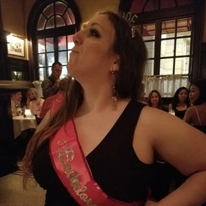 Meet your Posher, Eva